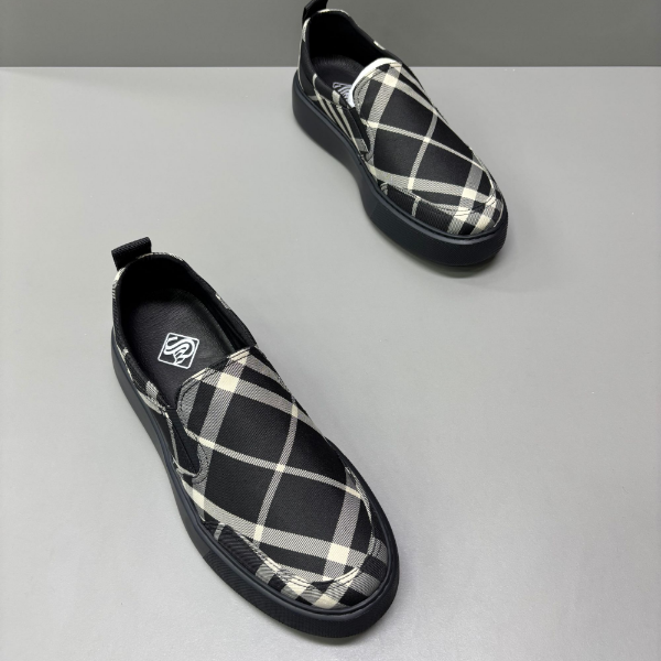 广州男鞋春季时尚轻奢格子布面百搭软弹轻低帮休闲运动鞋男士舒适