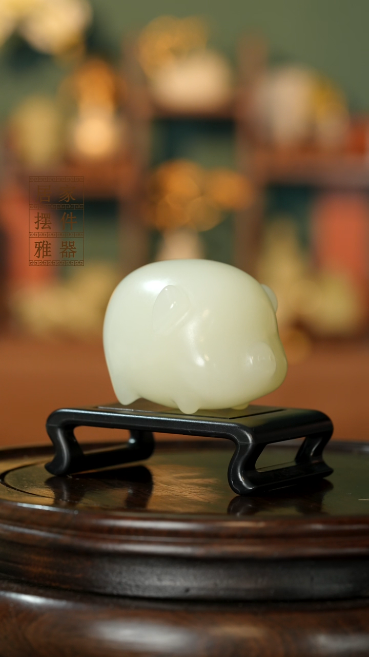 玉《纳福小猪》摆件