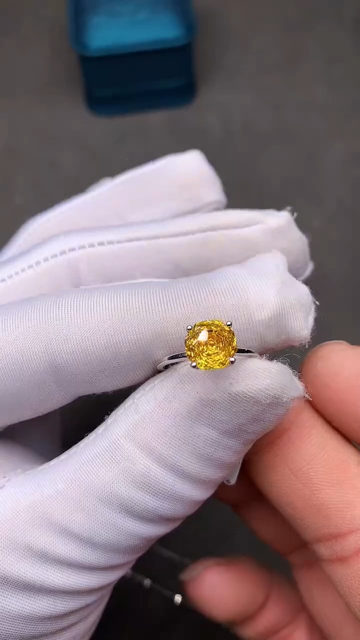 【闪购商品】彩色蓝宝石戒指银S925镶嵌······