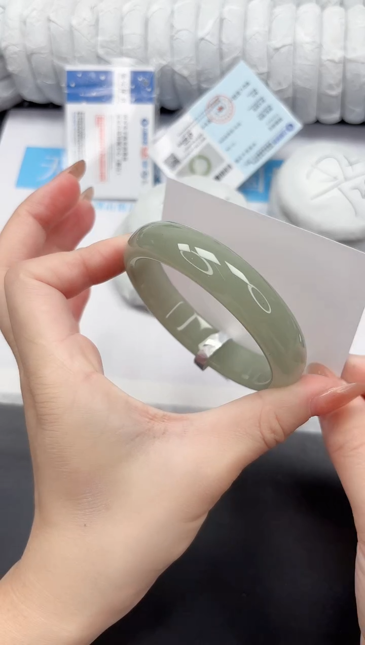 未镶嵌手镯石英质玉23-61.3DK