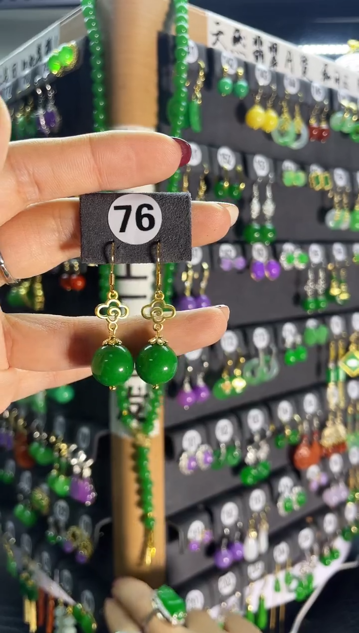 【闪购商品】翡翠耳饰银S925镶嵌76...