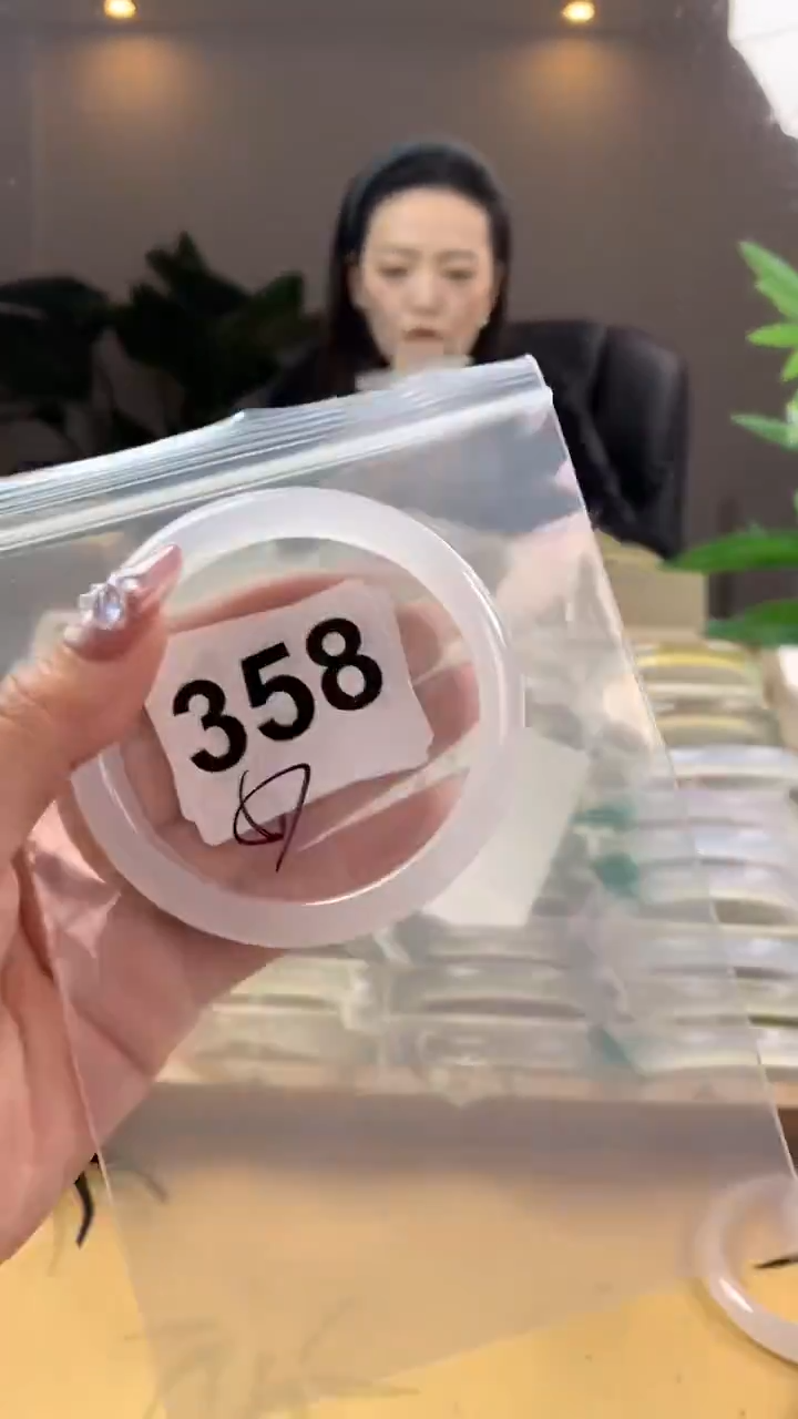【闪购商品】玛瑙/玉髓手镯未镶嵌358