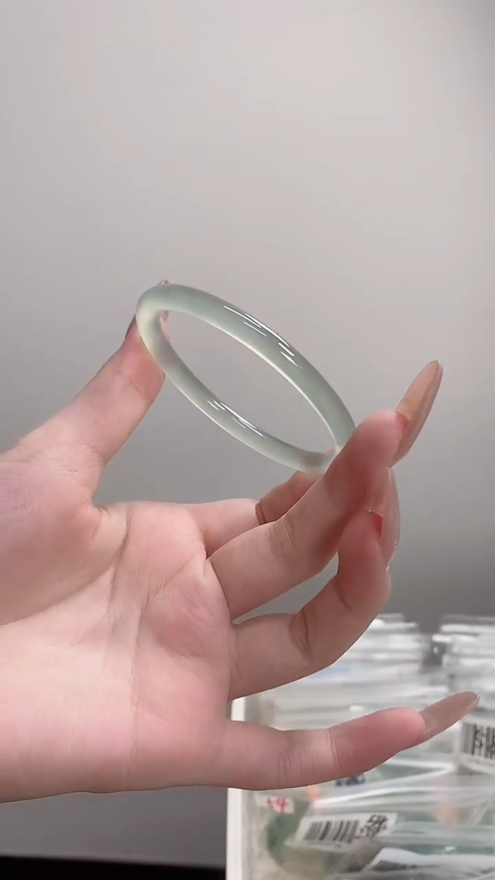 手镯玛瑙/玉髓未镶嵌55-56美人条