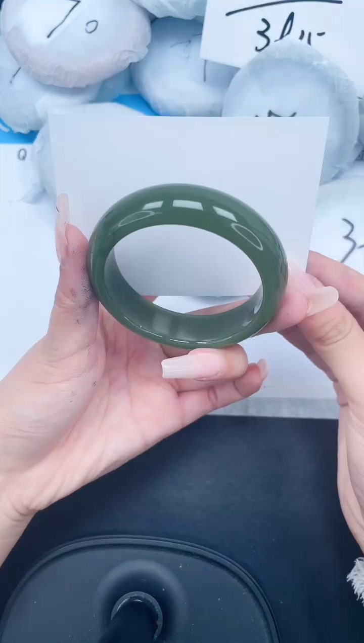 【闪购商品】石英质玉手镯未镶嵌452-54