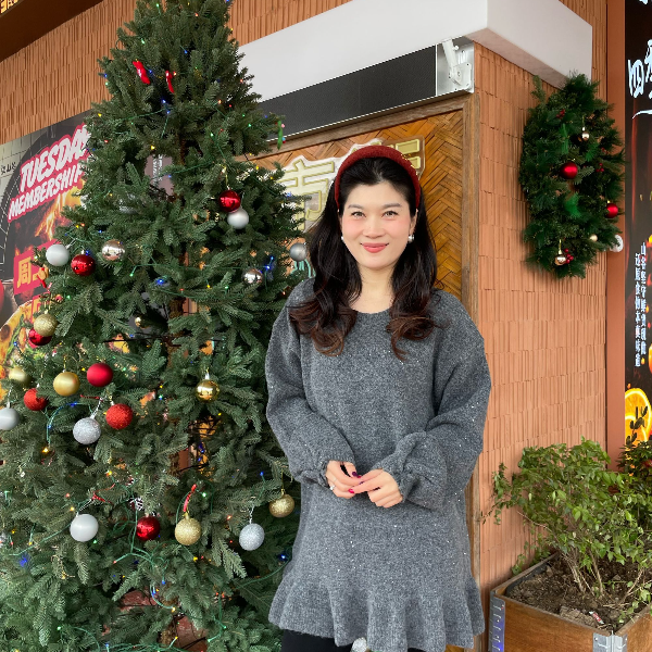 2025冬季新款套头女上衣亮片纯色长袖针织毛衣波浪下摆套头加厚