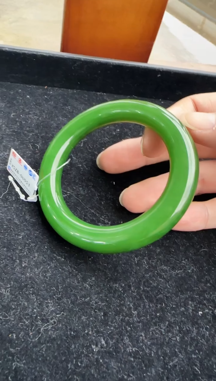 【闪购商品】和田玉（碧玉）手镯未镶嵌俄7圈口约56mm+