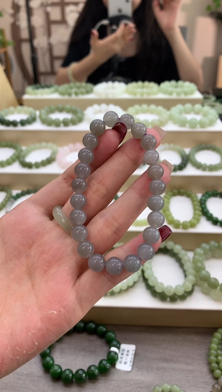 未镶嵌手链和田玉芝***?烟紫
