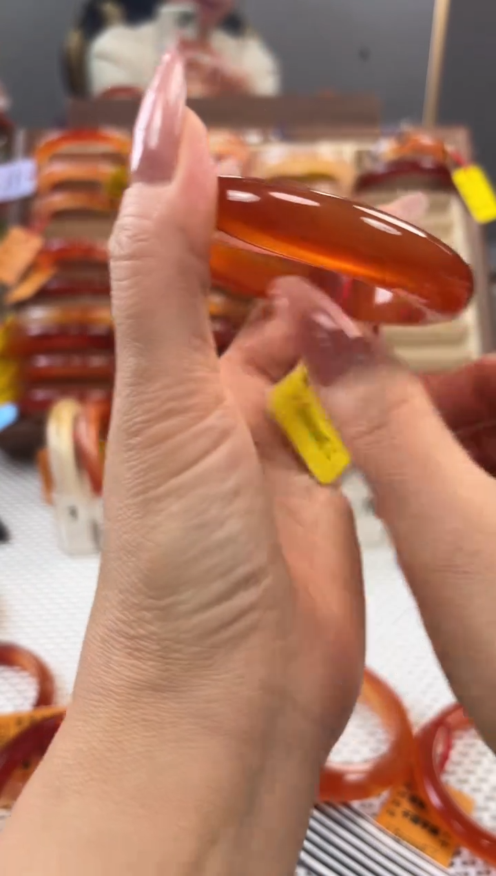 手镯玛瑙/玉髓未镶嵌幸****康1130