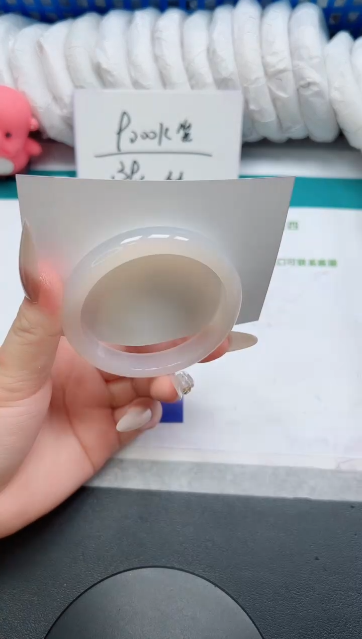 石英质玉手镯未镶嵌148-56.4