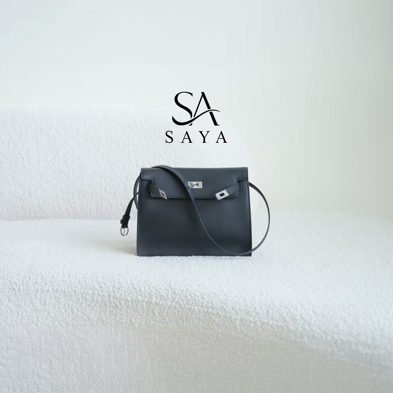 [茵予莎·SAYA]   手缝跳舞包/EVE牛皮/钢五金/银扣/270H