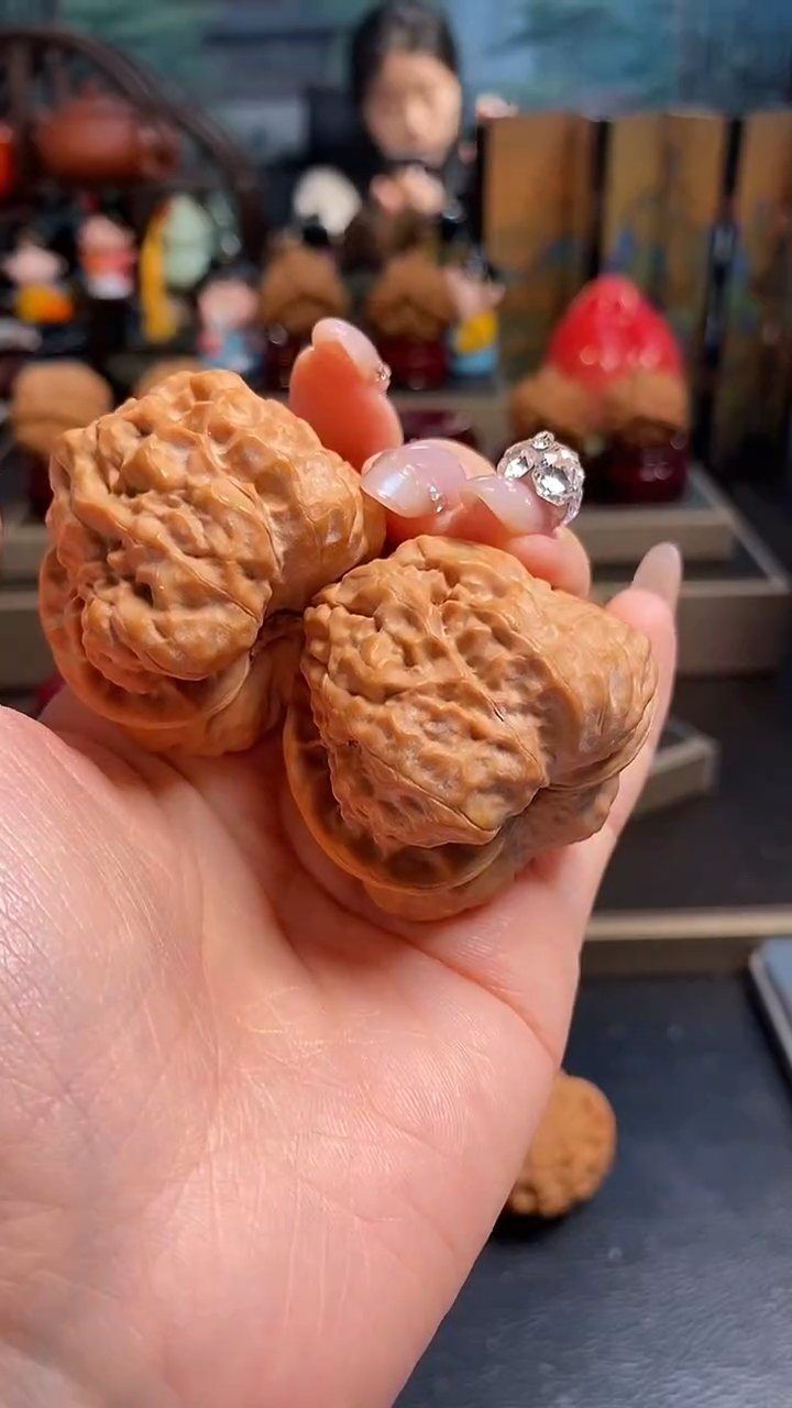 【闪购商品】文玩核桃吊坠C3蛤蟆头42