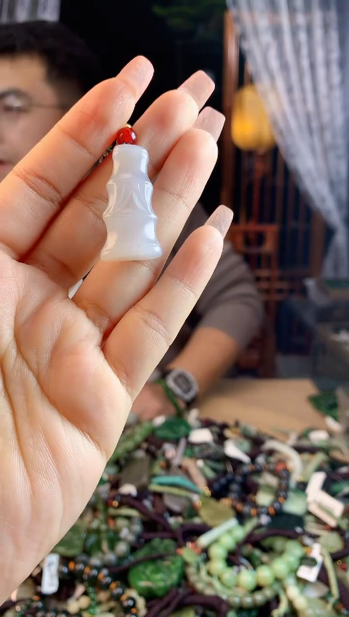 【闪购商品】和田玉挂件未镶嵌多样性发货拍一发一1