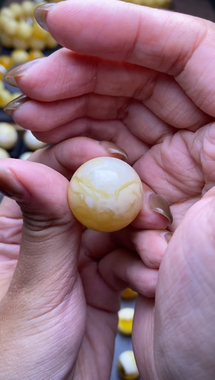 【闪购商品】琥珀裸石未镶嵌 大小姐珠宝严选133