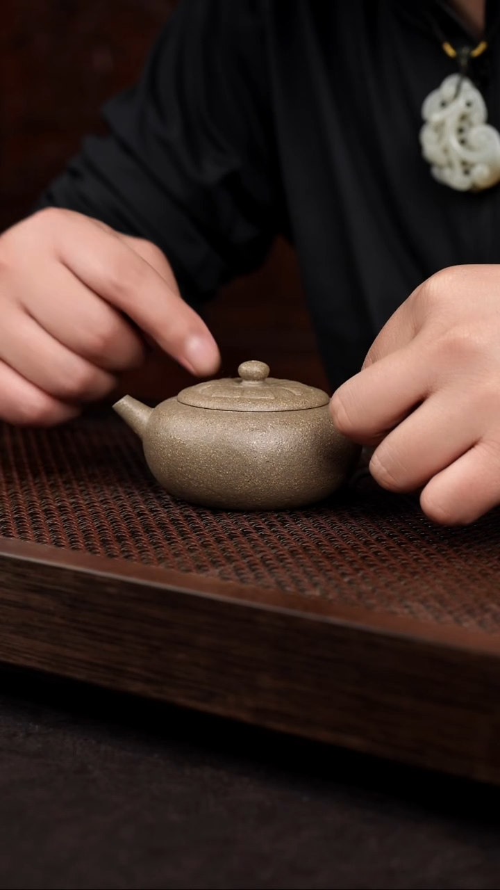 【闪购商品】紫砂茶壶粗砂青段莲普