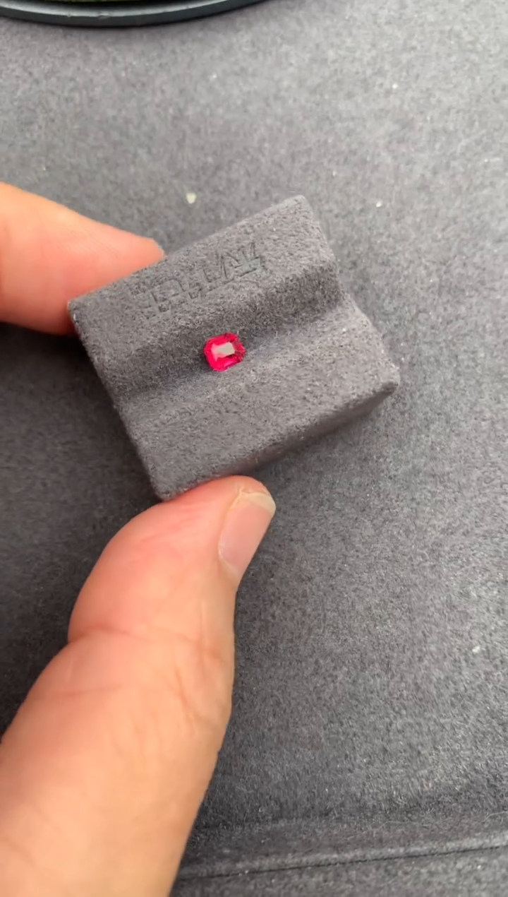 裸石红宝石0.3ct 红宝石定制 BH