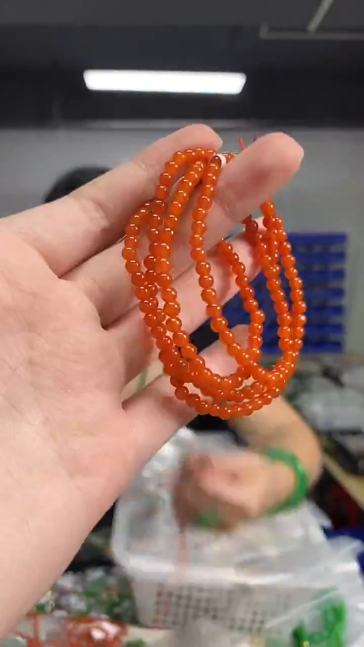 颈饰未镶嵌南红玛瑙多样性发其一颜色微差