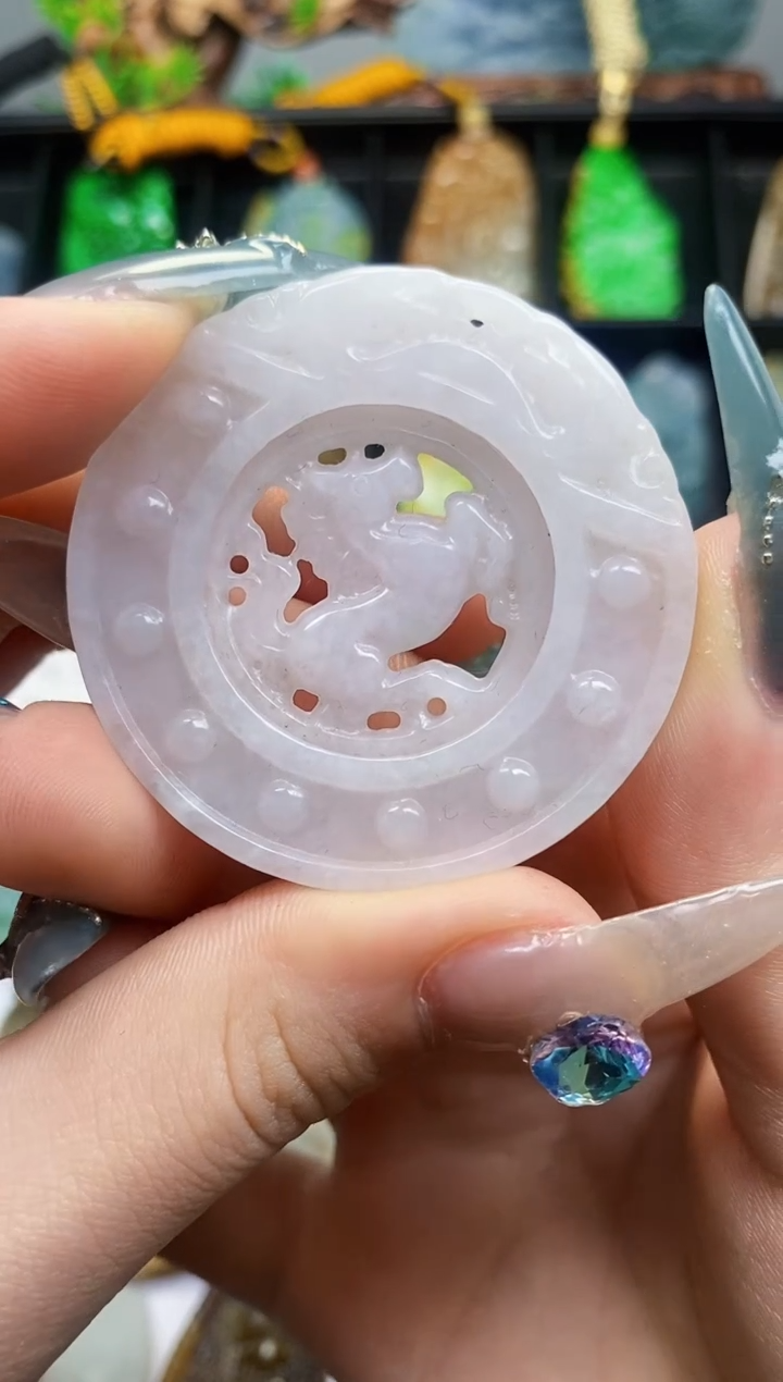 【闪购商品】翡翠颈饰未镶嵌A货翡翠