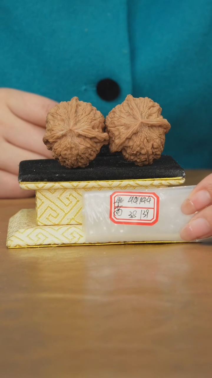 把件文玩核桃罗汉头三棱