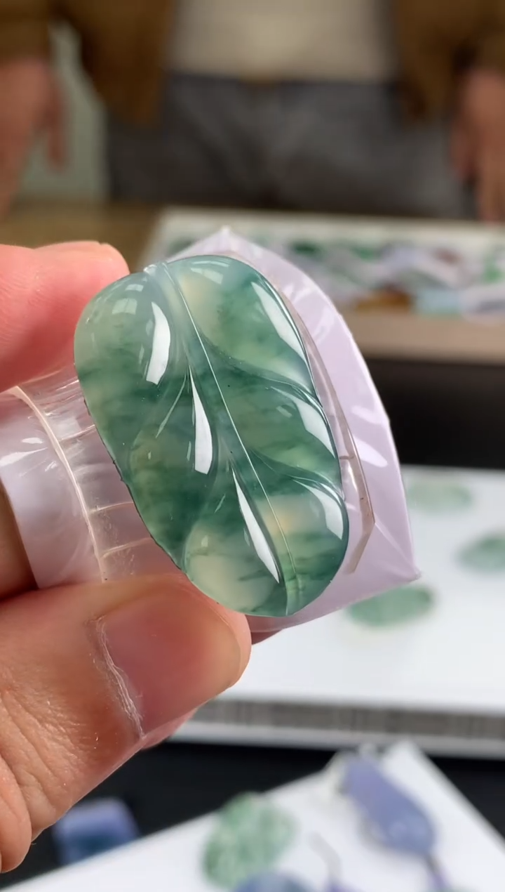 【闪购商品】定制翡翠未镶嵌翡翠