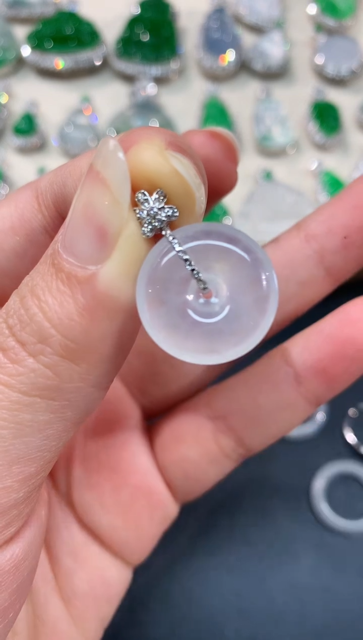 【闪购商品】翡翠吊坠(不含链)18K金镶嵌平安扣A160|2800