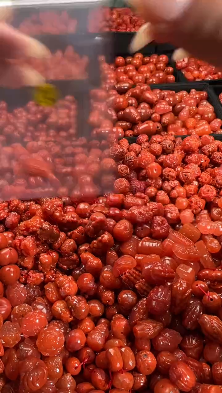 颈饰未镶嵌南红玛瑙1