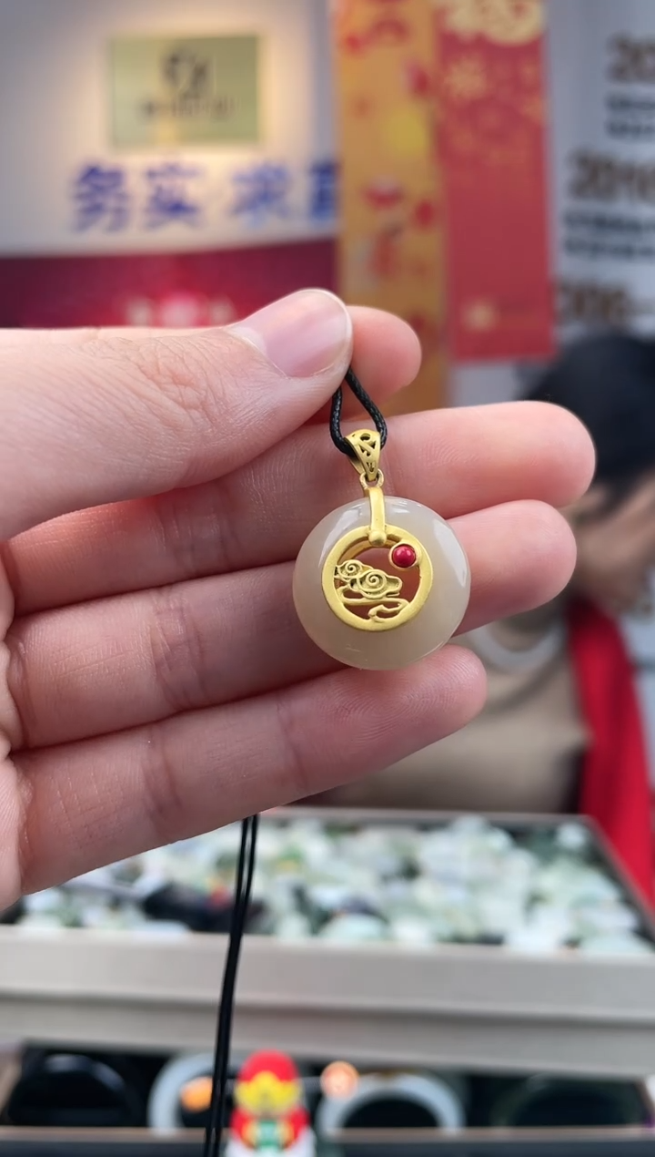 【闪购商品】和田玉颈饰银S925镶嵌吊坠多样性发一件