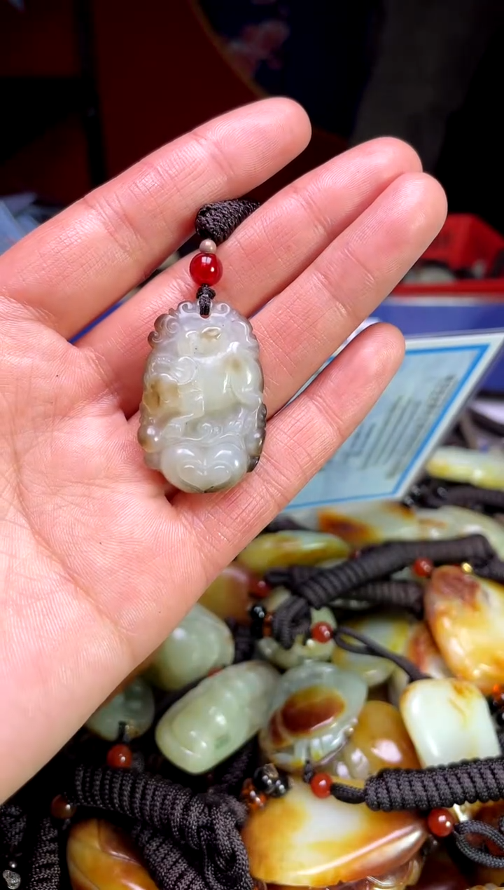 【闪购商品】和田玉颈饰未镶嵌1