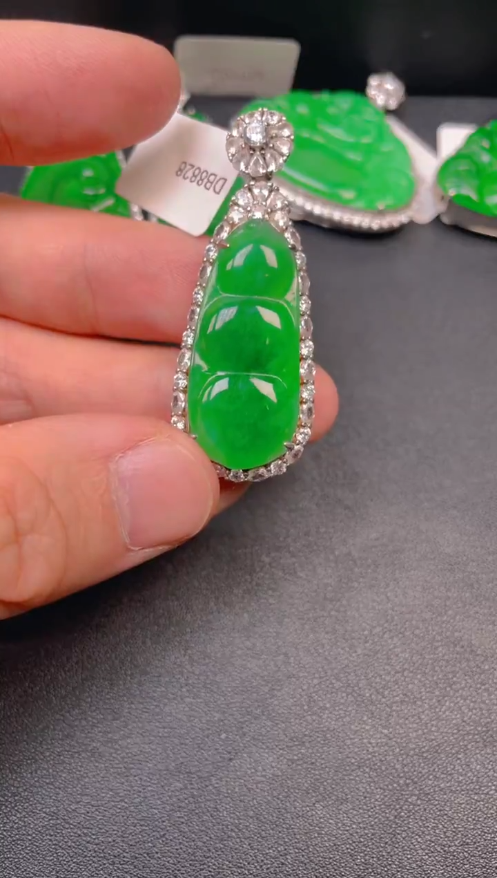 银S925镶嵌挂件翡翠吊坠