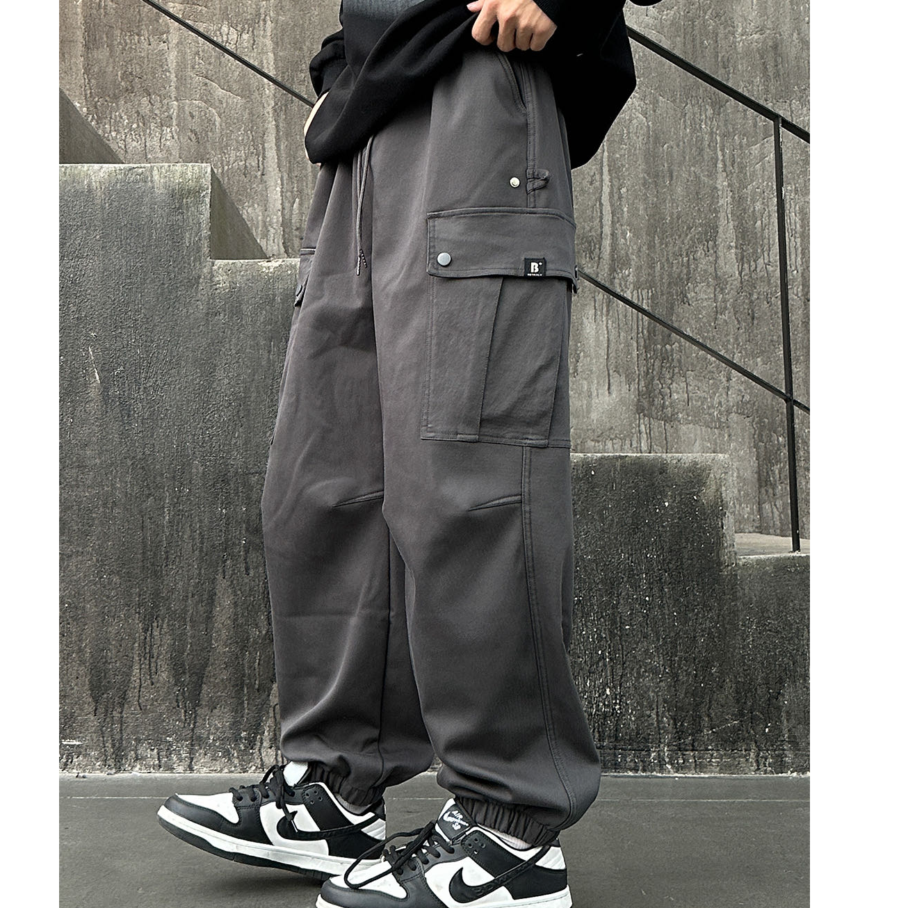 8959920高端专享秋冬款天花板休闲裤深灰（靠谱）