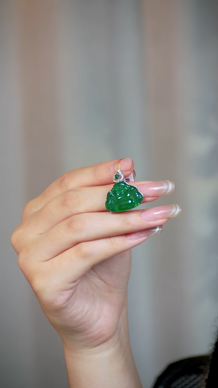 翡翠18K金镶嵌吊坠(赠链)          