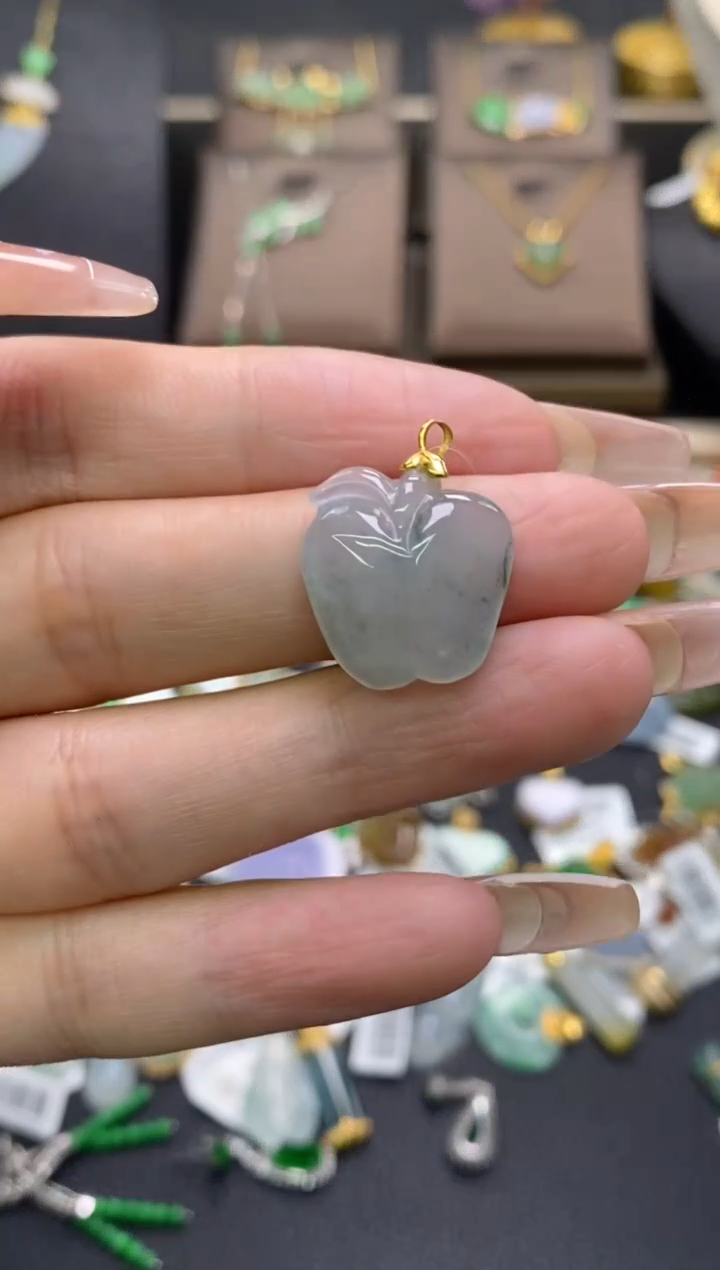 【闪购商品】翡翠颈饰18K金镶嵌净货18454