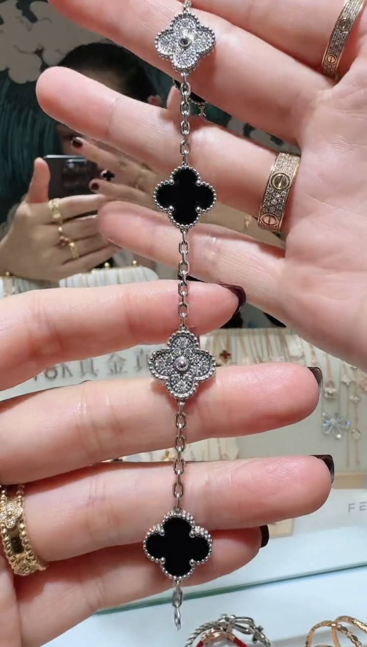 【闪购商品】钻石手链18K金镶嵌钻石手链