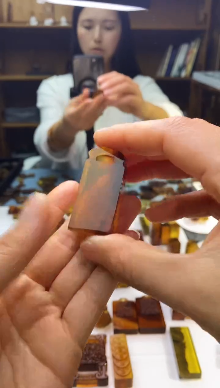 琥珀颈饰未镶嵌SN84-38（印章）