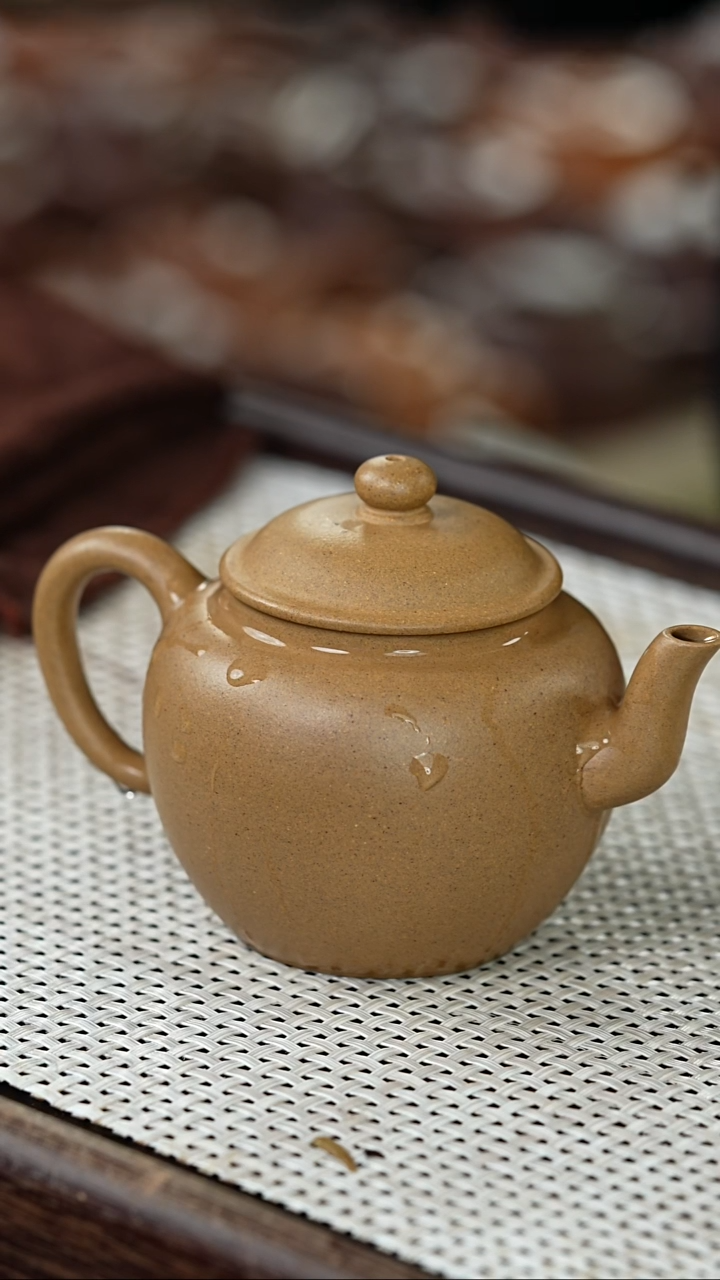 【闪购商品】紫砂茶壶@@AH6922徐国良莲池古式