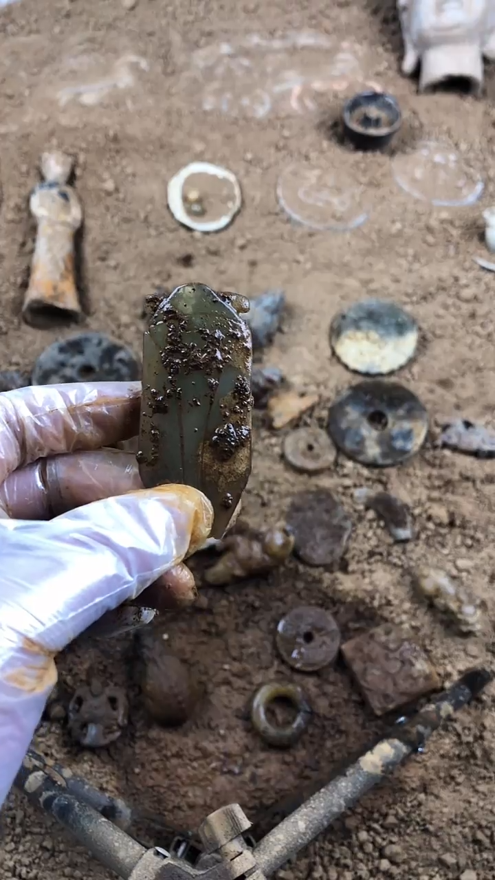 未镶嵌和田玉挂件1