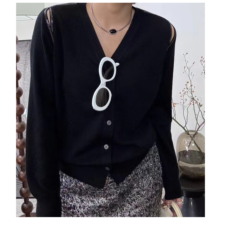 【美大枷】2025春季新款双肩烫钻镂空开衫YB-KDK66337