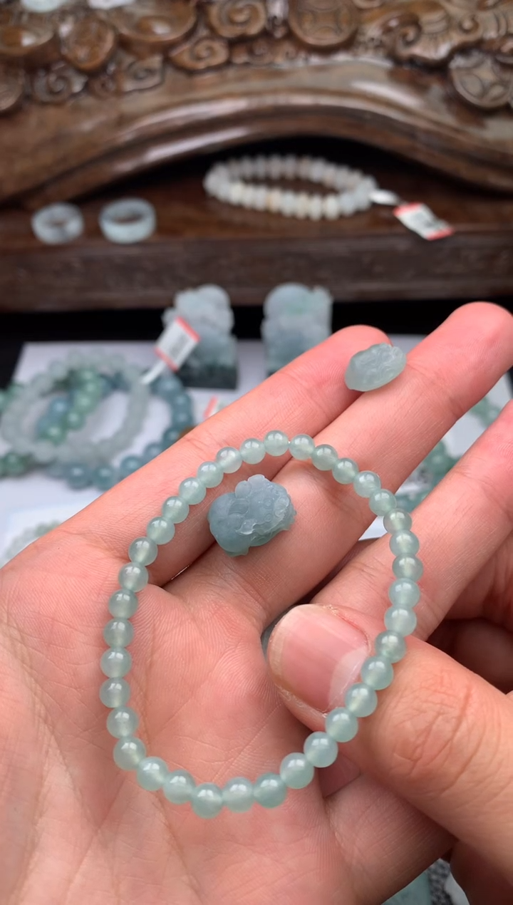 【闪购商品】定制翡翠未镶嵌貔貅手串