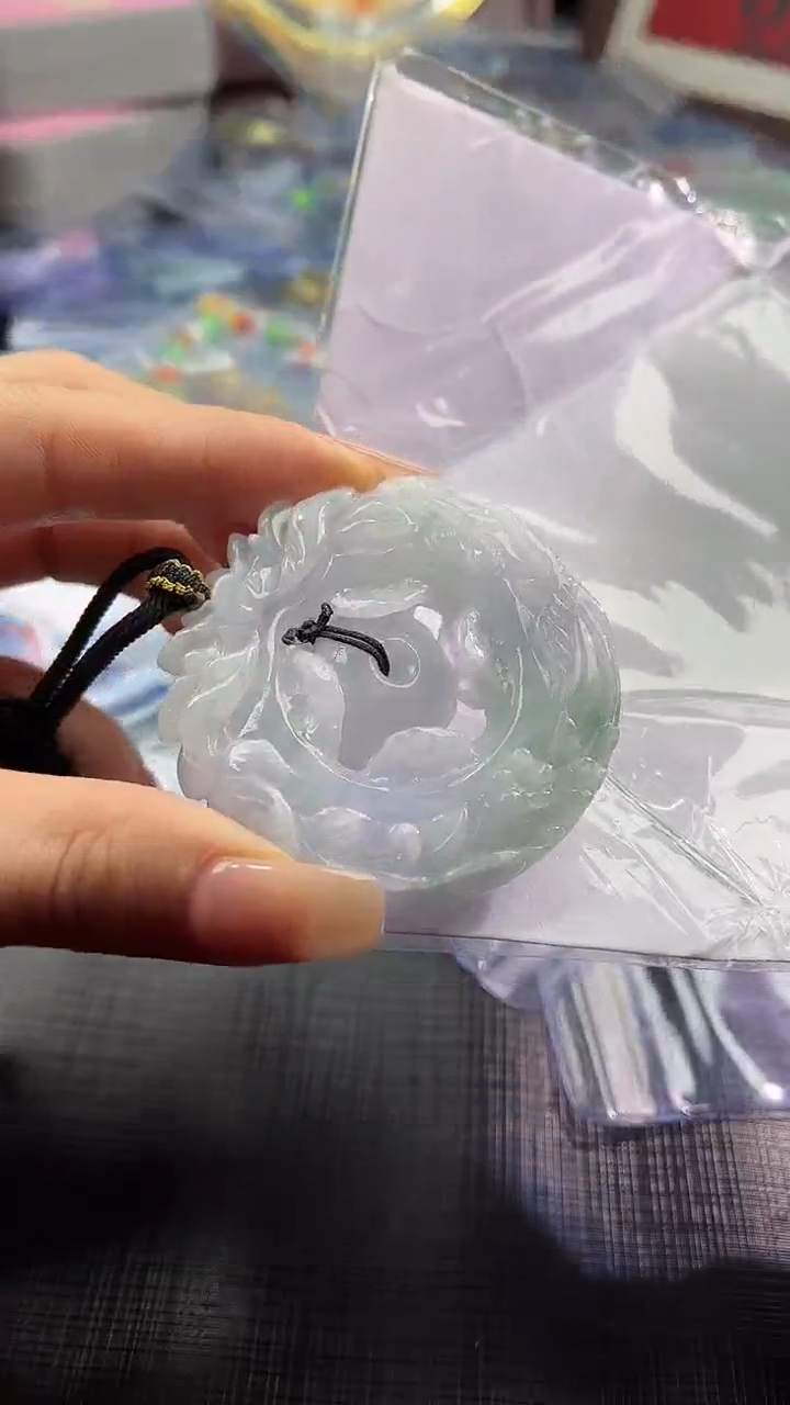 【闪购商品】翡翠颈饰未镶嵌100638298