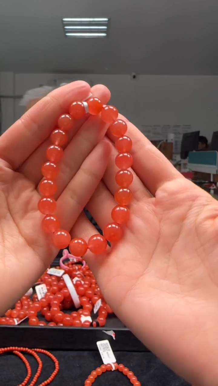 【闪购商品】南红玛瑙10mm保山手串圆珠未镶嵌多样性发一件