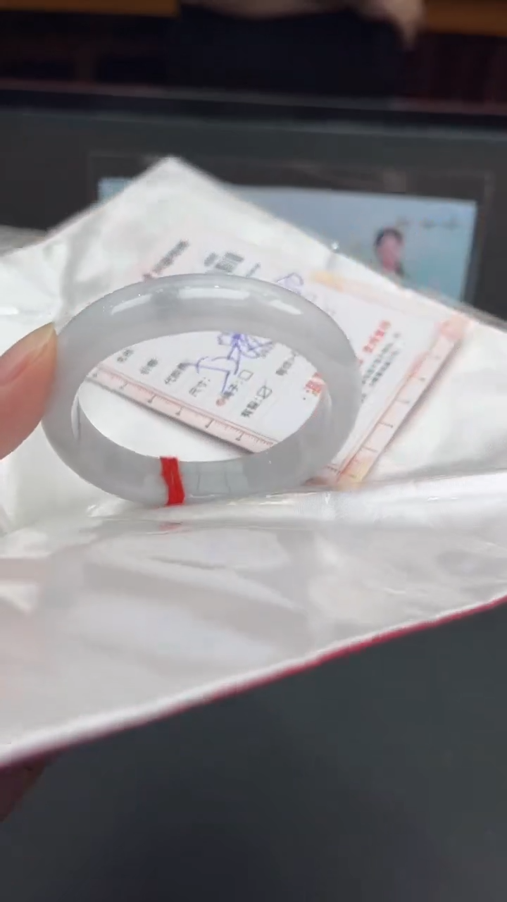 【闪购商品】定制翡翠未镶嵌天然缅甸翡翠手镯179