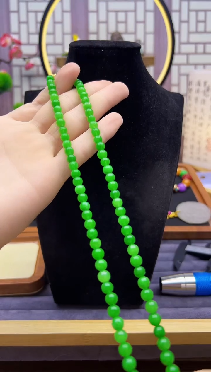 翡翠14K金镶嵌颈饰X99      