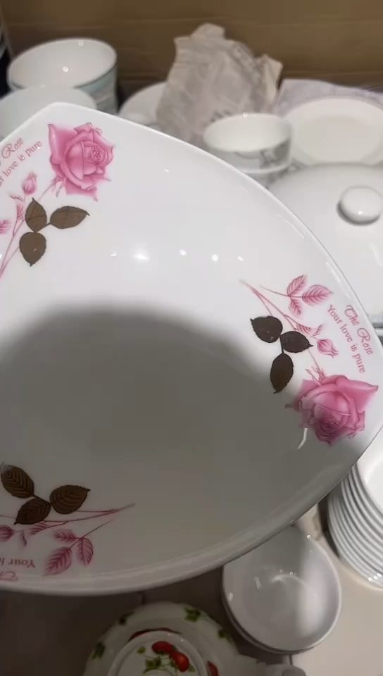 骨瓷8.5三角盘1个隆达骨瓷