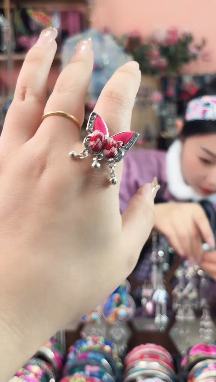 艺枝独绣手工饰品171