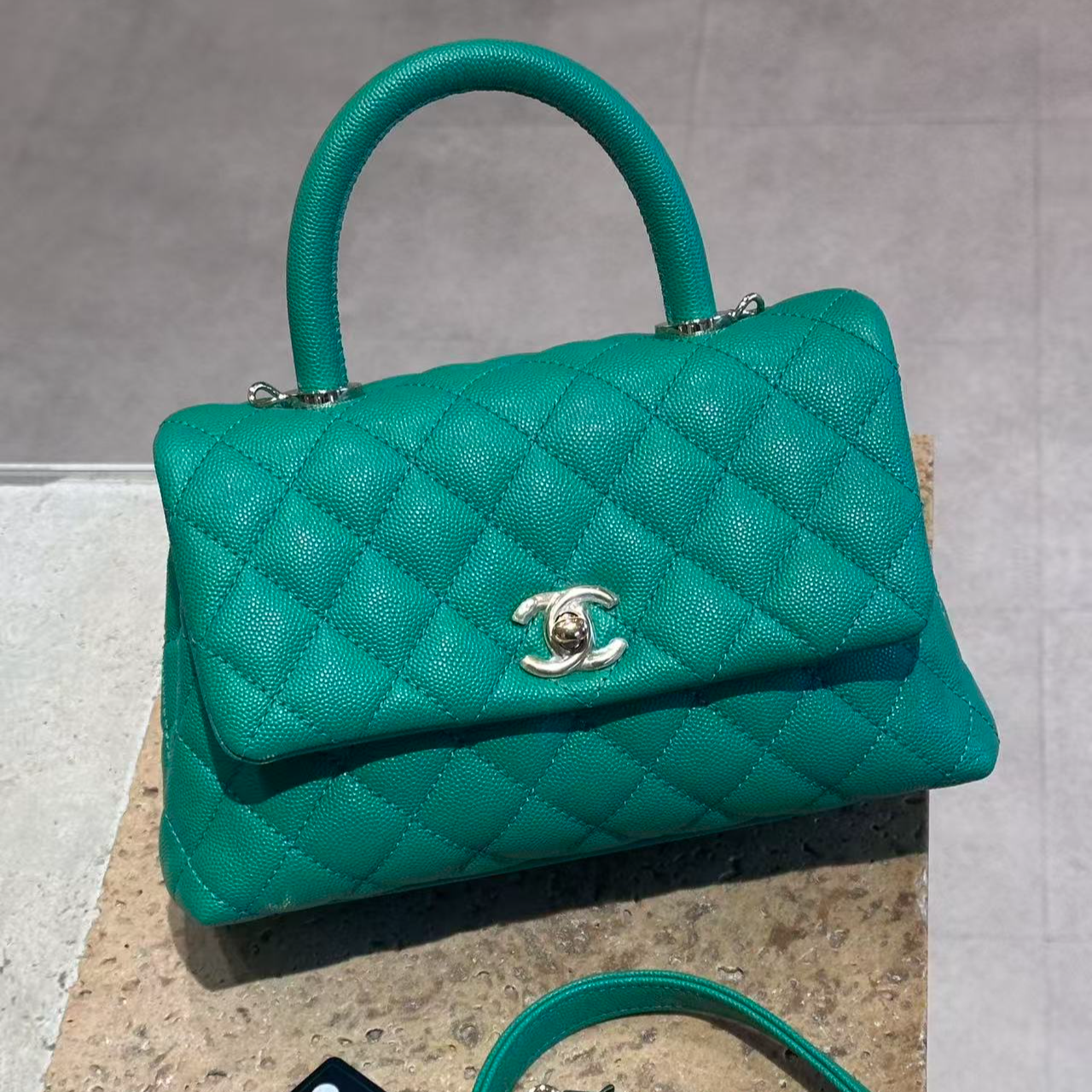 95新 Chanel/香奈儿 coco handle 绿色 荔枝牛 小号 30开/110605