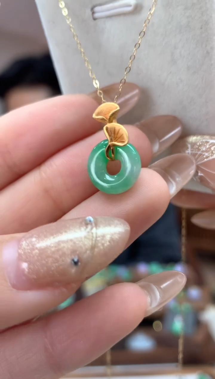 【闪购商品】翡翠套链18K金镶嵌甜甜圈