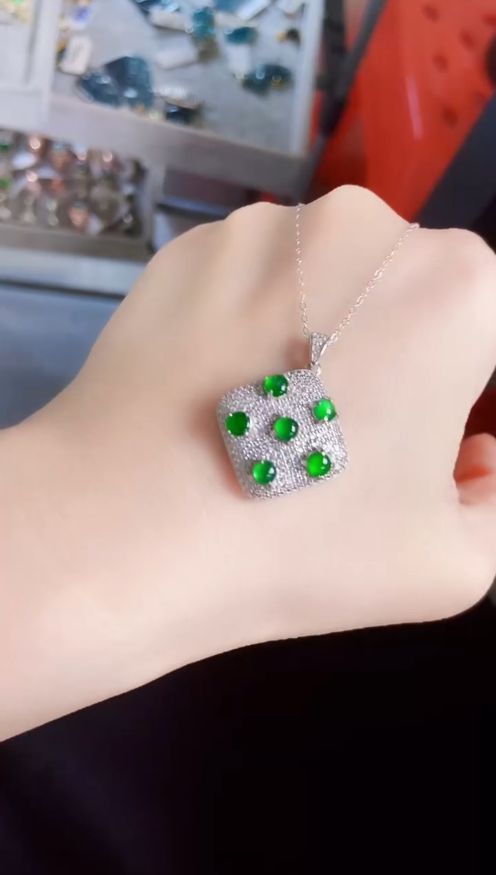 【闪购商品】翡翠颈饰银S925镶嵌16564