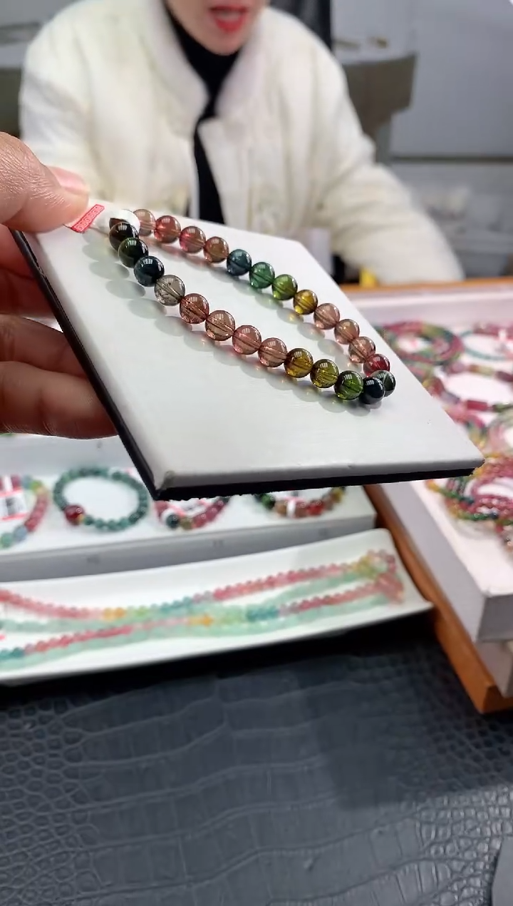 【闪购商品】碧玺手串未镶嵌多样性发一条