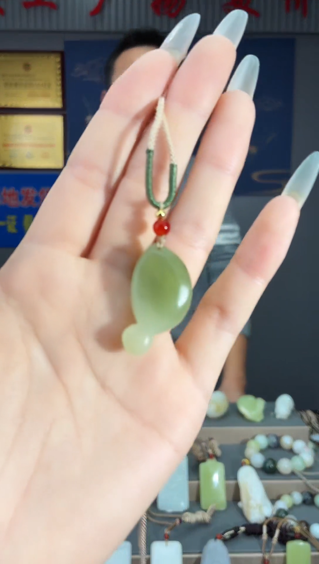 颈饰未镶嵌和田玉1