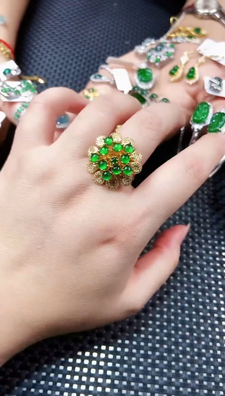 【闪购商品】翡翠戒指未镶嵌11111111
