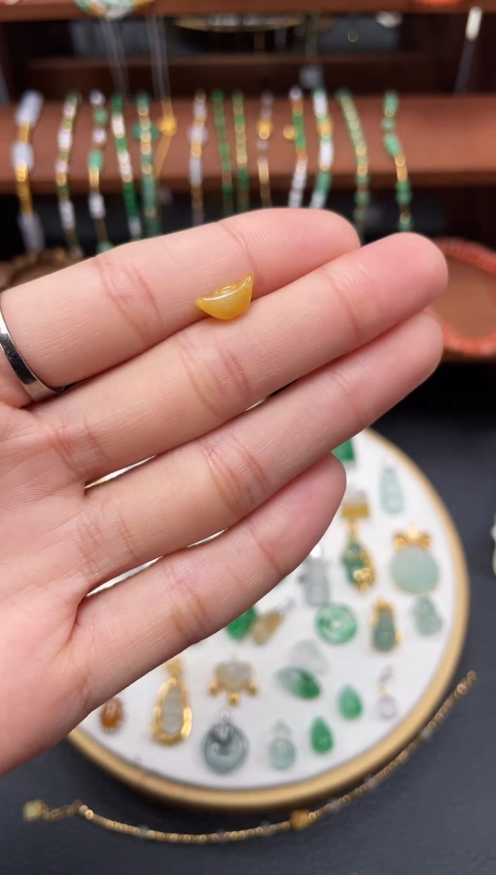 【闪购商品】翡翠吊坠(不含链)18K金镶嵌一个  JK223